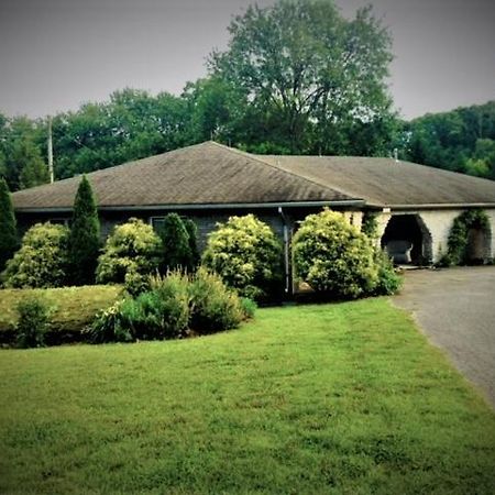 Winnie'S Bed & Breakfast Lawrenceburg Buitenkant foto